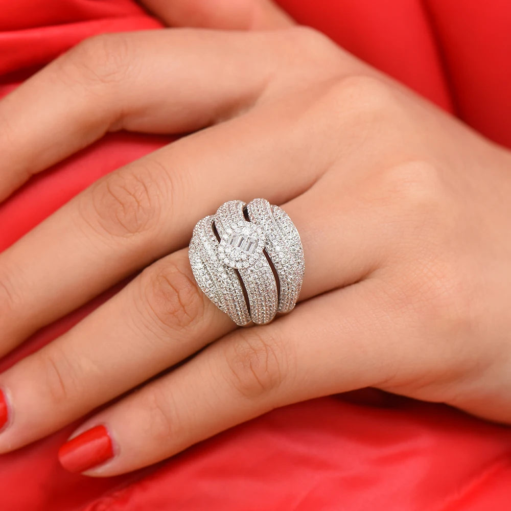 Luxury Corssover Chic Bold Statement Rings with Zirconia Stones 2020 Women Engagement Party Jewelry High Quality