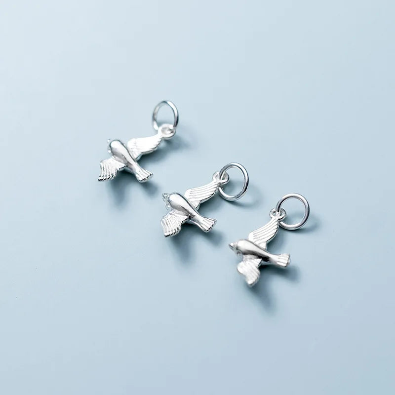 925 Sterling Silver Exquisite Stereo Flying Birds Drop Charms Decorayion Bracelets Silver Pendant Charm DIY Jewelry Accessories
