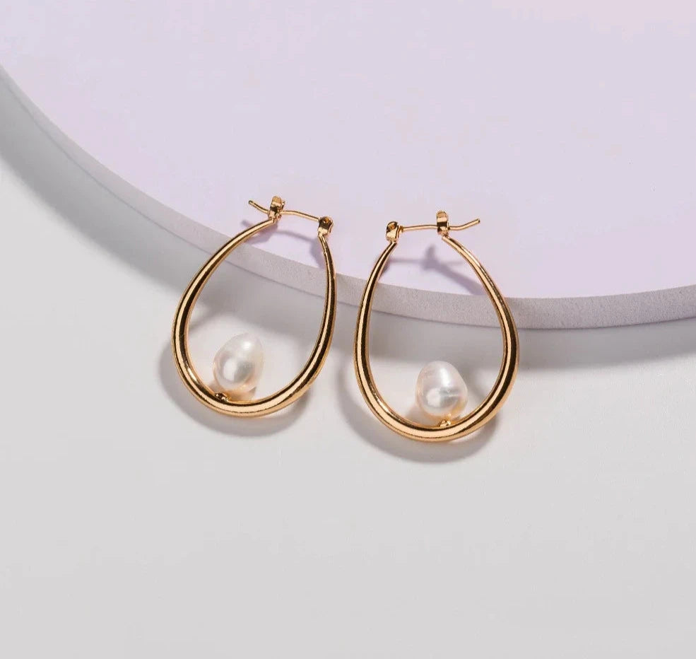 Minimalist Golden Geometric Natural Pearl Loop Earrings Women Delicate Baroque Gemstone Hoop Earring Ladies Wholesale Jewelry