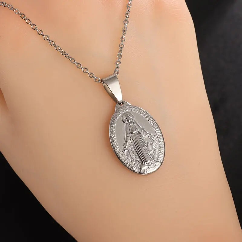 Our Lady of Guadalupe Medal Pendant Stainless Steel Virgin Mary Necklace Women\\'s Prayer Jewelry Catholic Gift