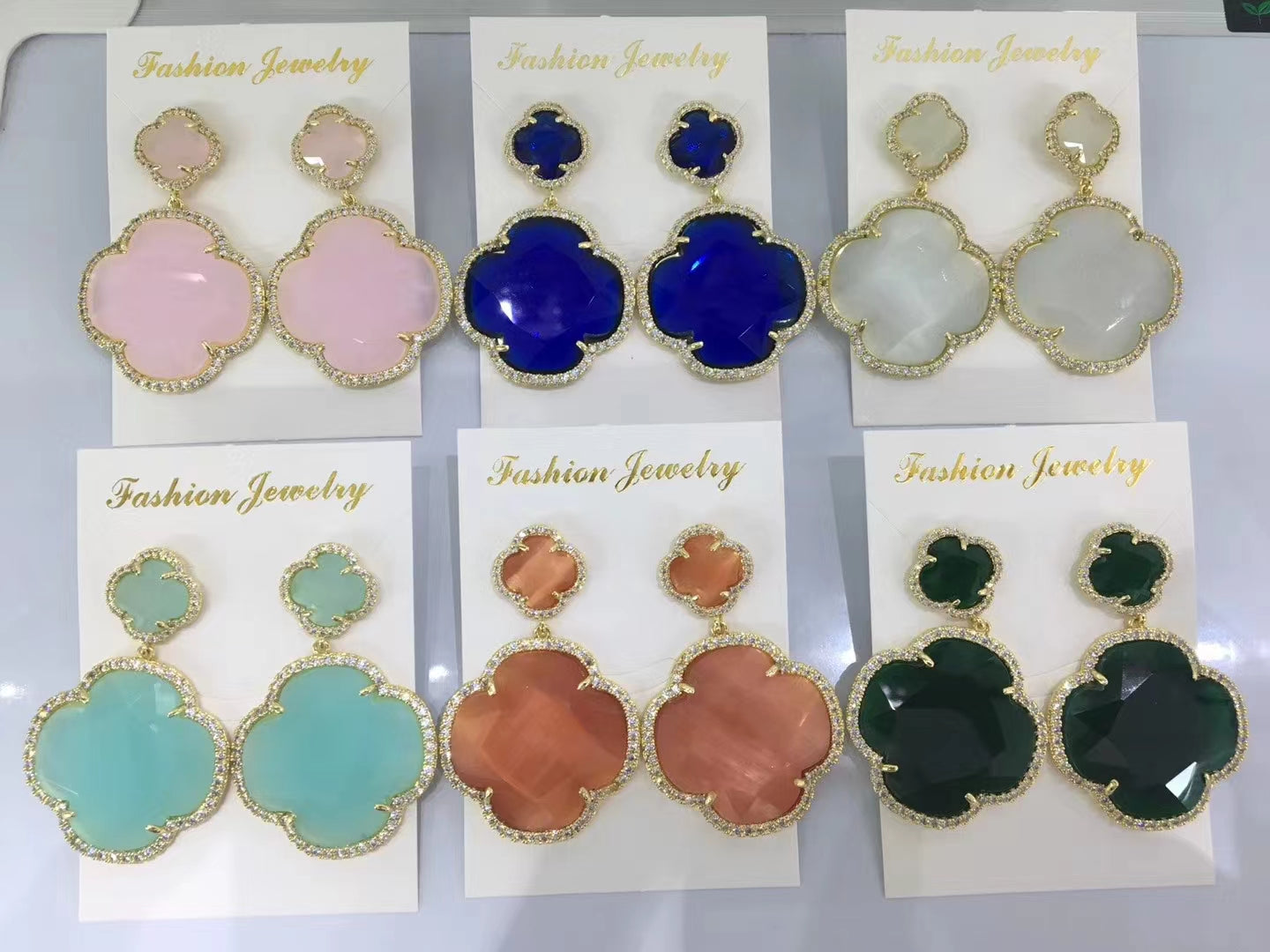 Colorful crystal dangle earring collect