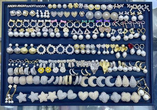 Resin pearl studs collect