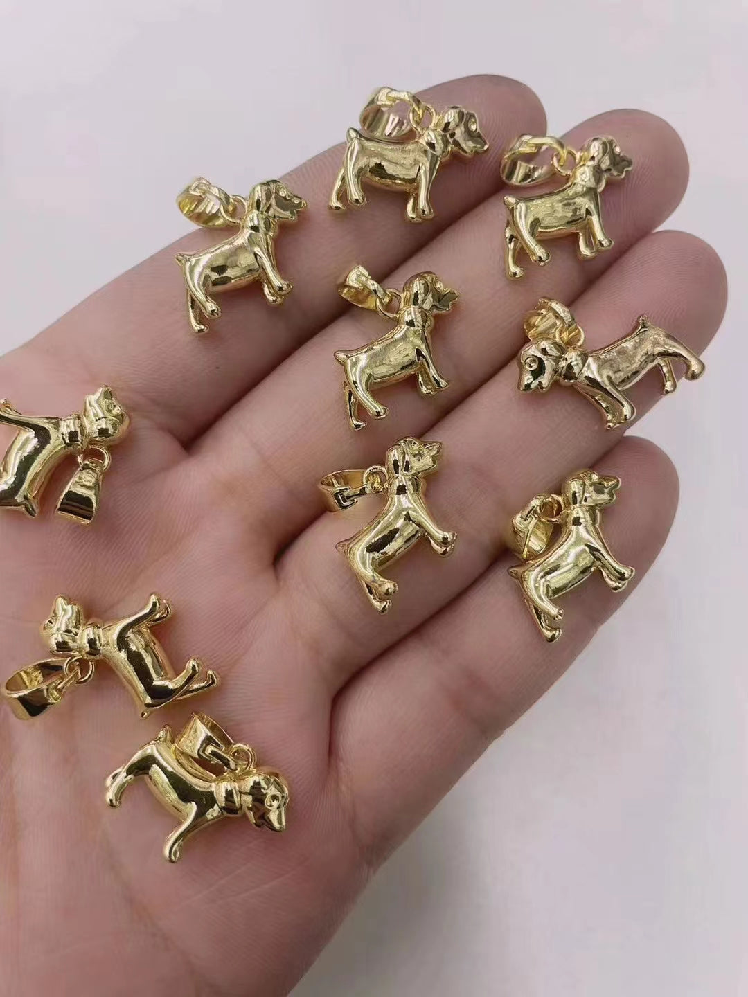 Animal with cubic zirconia pendant